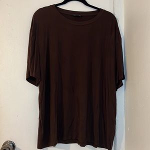 Brown t-shirt